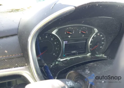 2018 Chevrolet Equinox Premier z USA, uszkodzony, nr VIN 2GNAXMEV2J6119535